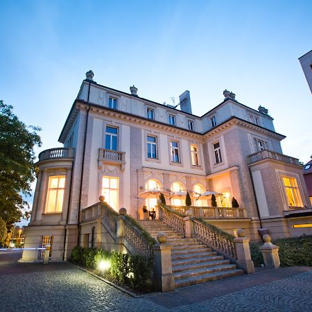 호텔 플래티넘 팰리스 브로츠와프 외부 사진 Villa Hügel