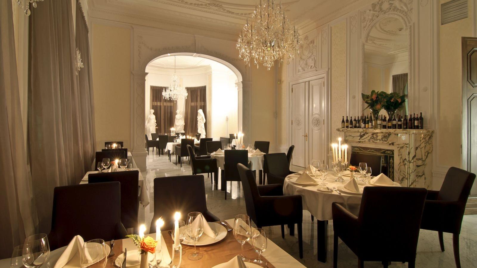 호텔 플래티넘 팰리스 브로츠와프 외부 사진 Restaurant AOC