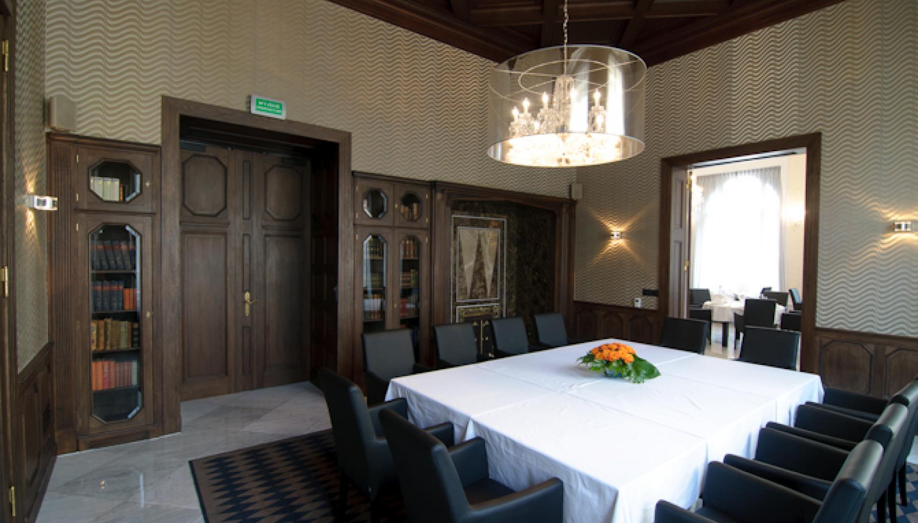 호텔 플래티넘 팰리스 브로츠와프 외부 사진 The boardroom of the Royal Society