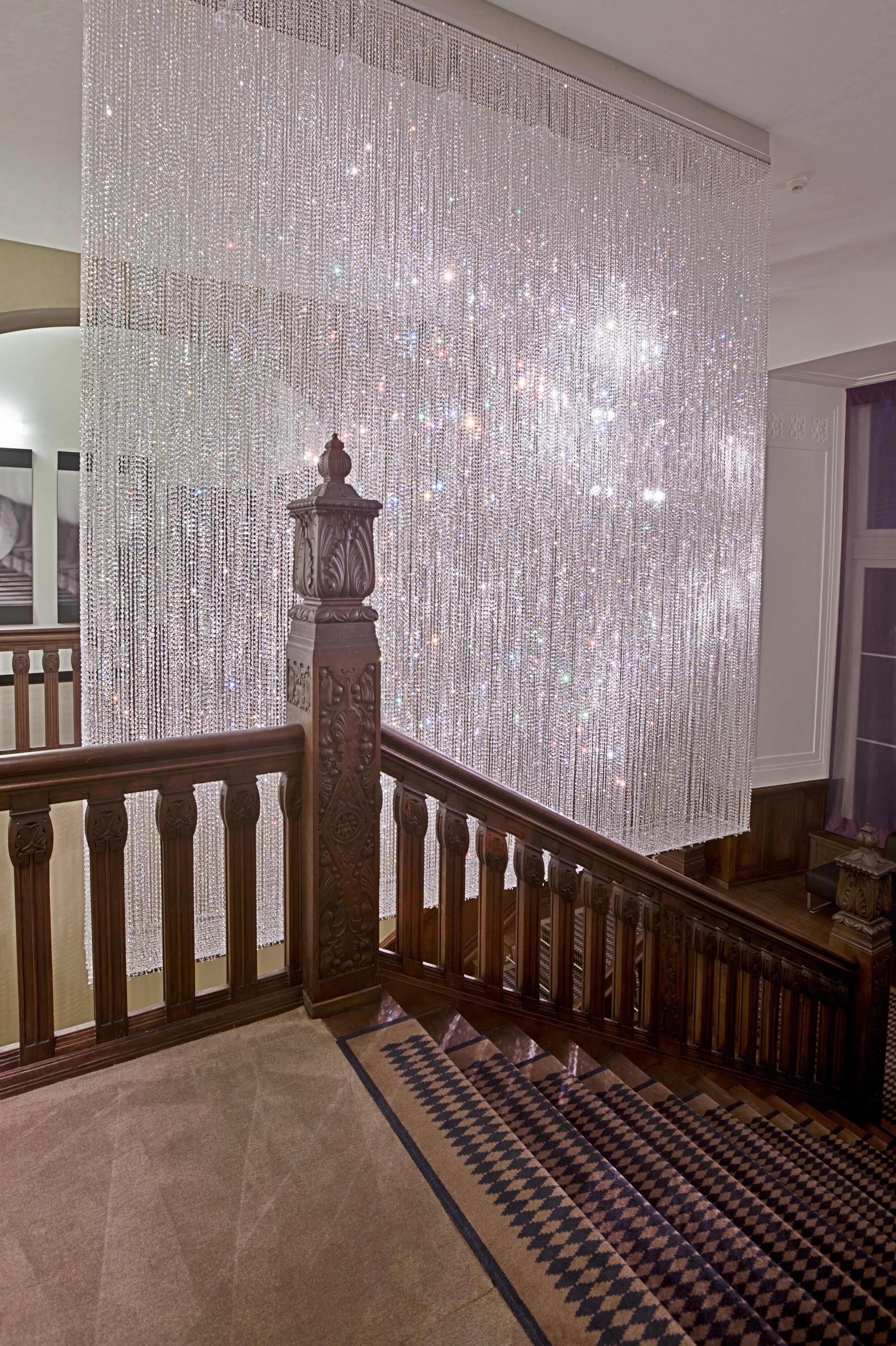 호텔 플래티넘 팰리스 브로츠와프 외부 사진 A beaded curtain